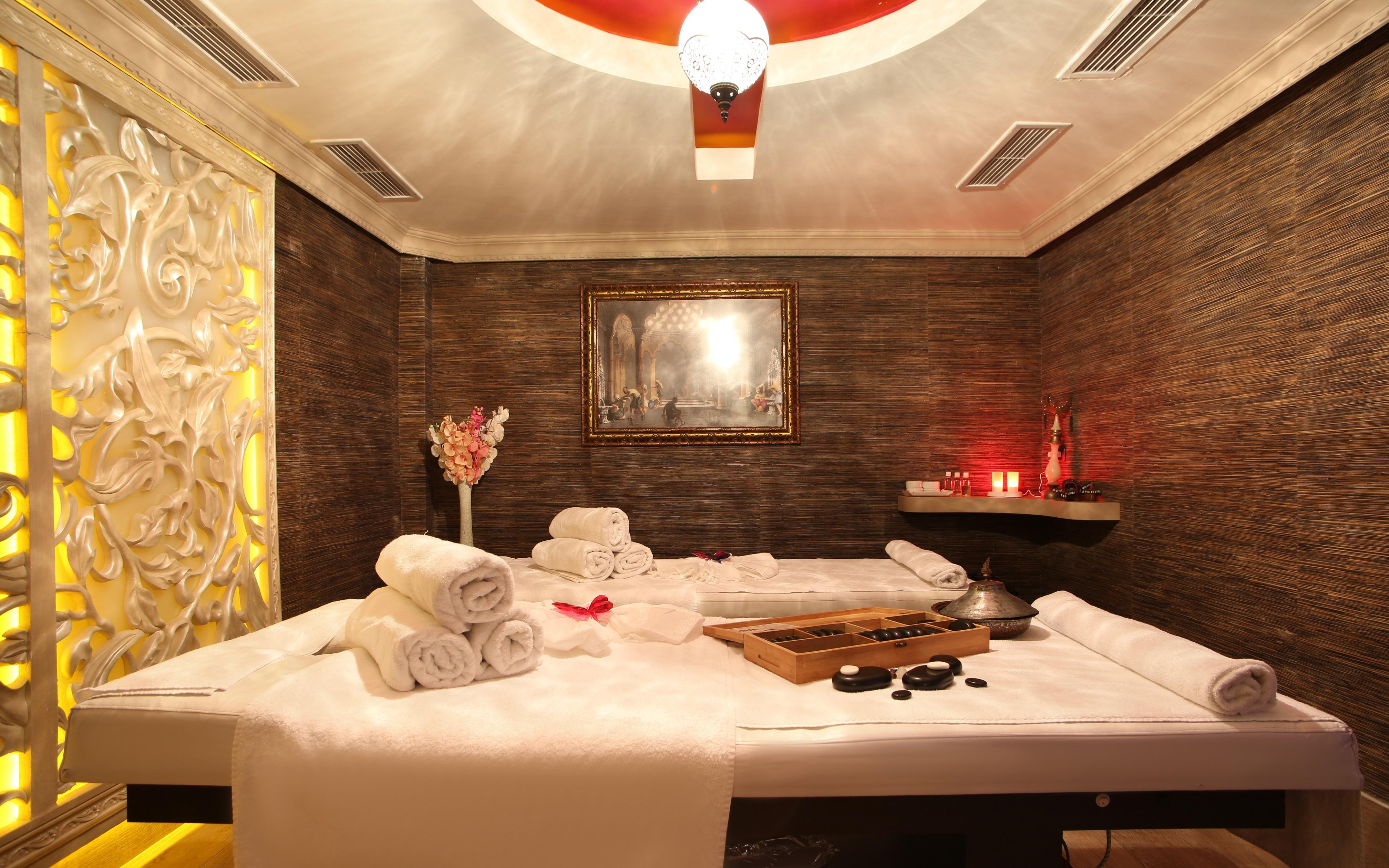 Daru Sultan Hotels Galata Истанбул Екстериор снимка A spa treatment room