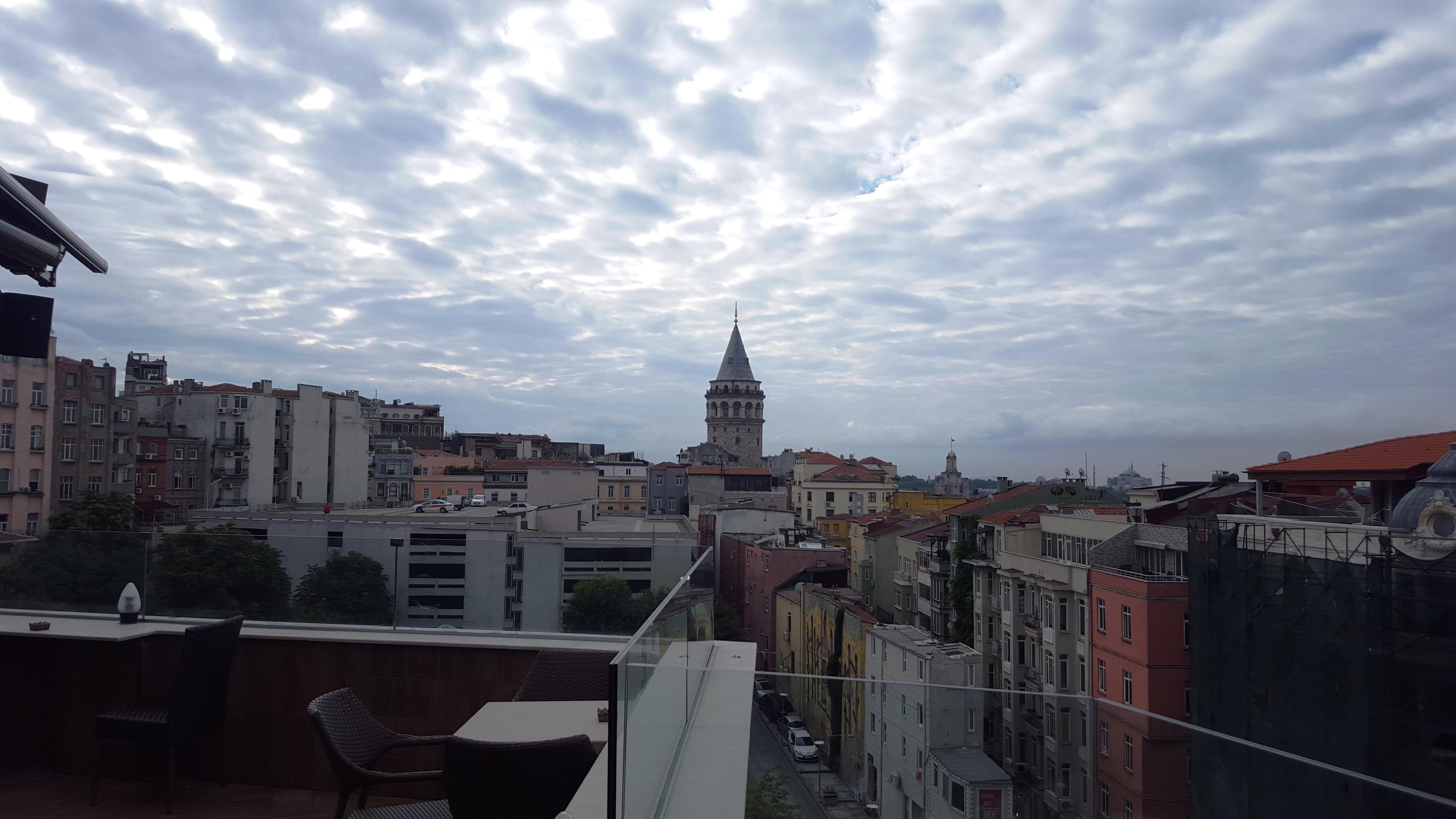 Daru Sultan Hotels Galata Истанбул Екстериор снимка View of the Galata Tower from the Galata Tower Hotel