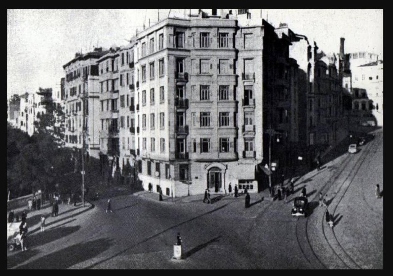 Daru Sultan Hotels Galata Истанбул Екстериор снимка The hotel in 1920